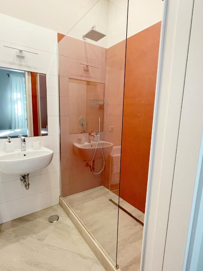 B&B Vittoria Anzio Exterior photo